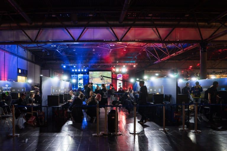 Du virtuel à la réalité : comment l’e-sport change le visage de la F1 ?