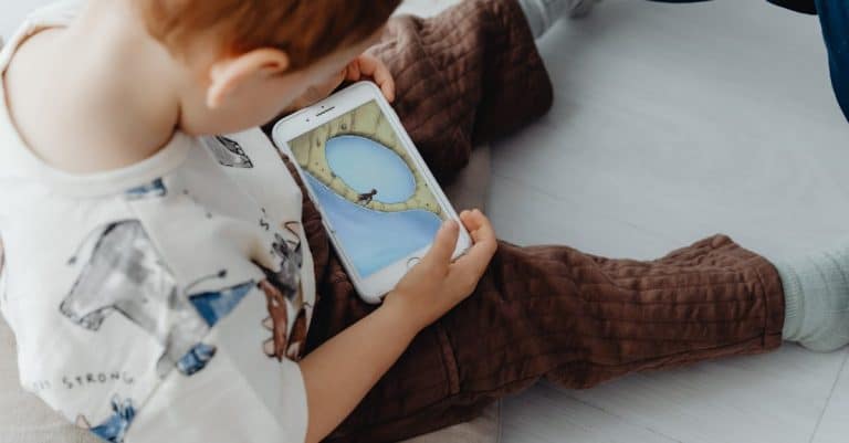 Les jeux mobiles sont-ils en train de réduire votre quotient intellectuel ? Découvrez l&rsquo;effet inattendu sur votre cerveau !