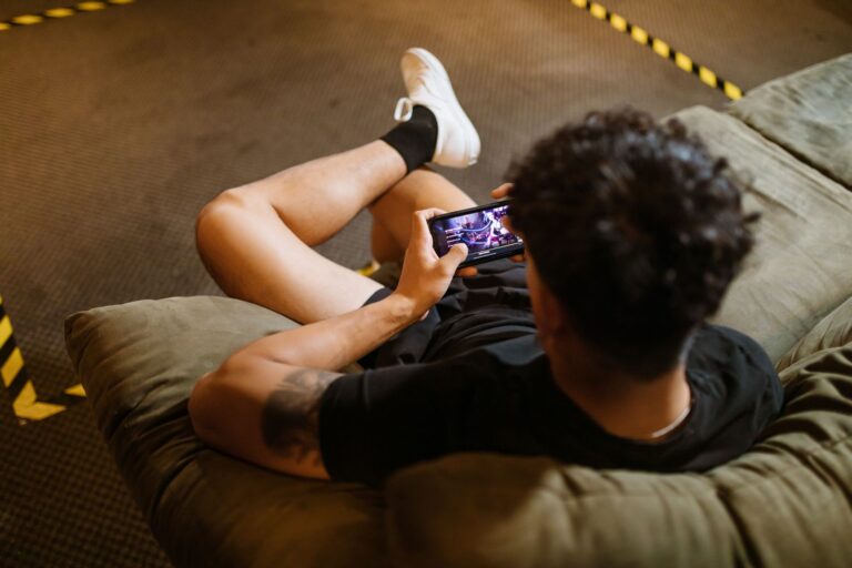 Envie de vous détendre ? Optez pour les jeux mobiles !